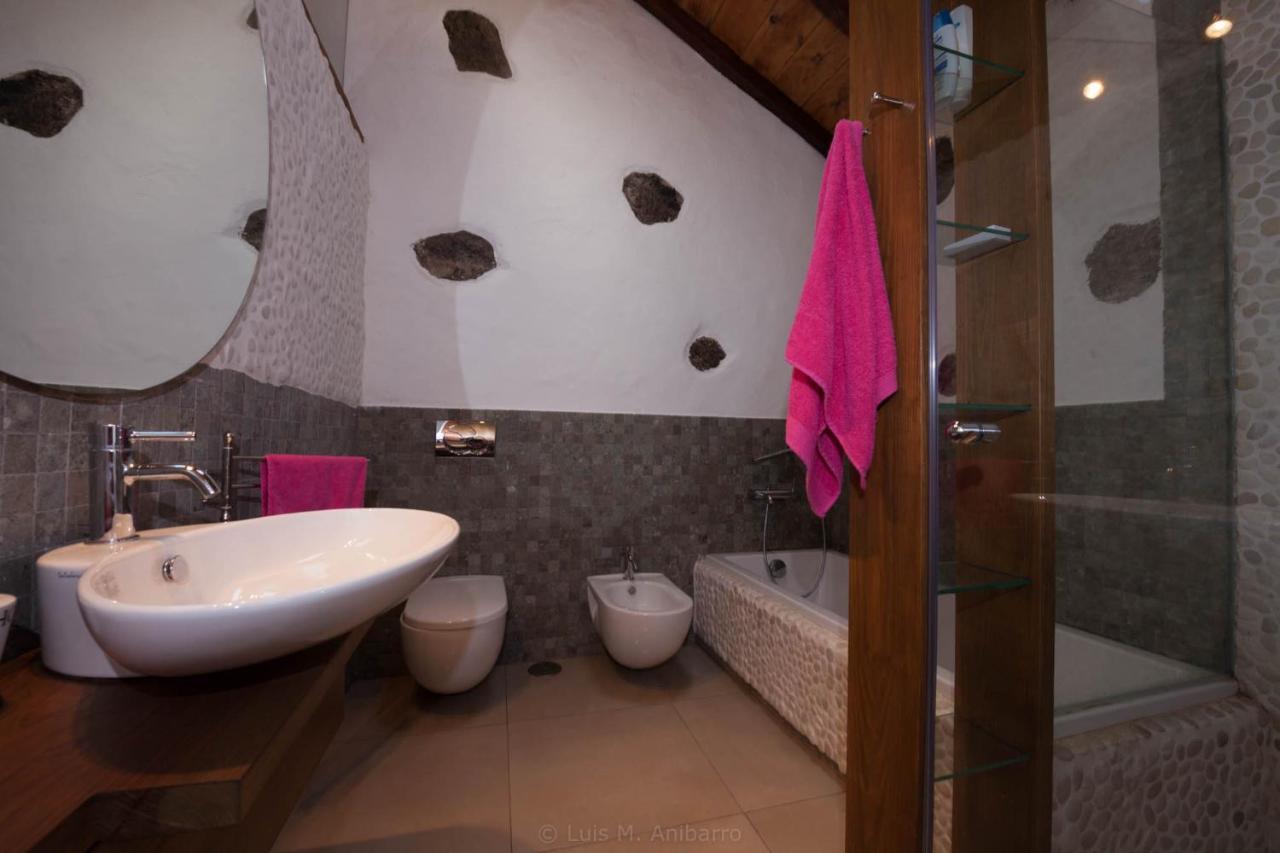 Historic Canarian House, Private Heated Infinity Pool, Bbq, Wifi + Panoramic Ocean Views Arona  Dış mekan fotoğraf